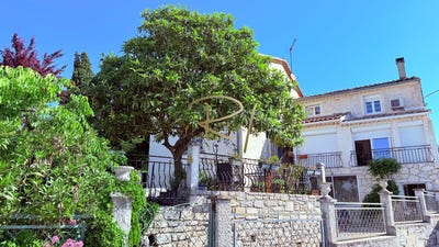 /international/fr/barjac-languedoc-roussillon-310100962711/?lang=zh-tw