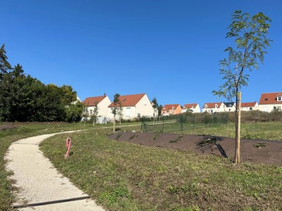 /international/fr/rue-de-fresnoy-en-thelle-puiseux-le-hauberger-picardie-120091041722/