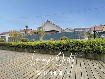 /international/fr/montferrand-le-chateau-franche-comte-310106996508/