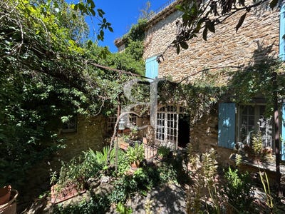 /international/fr/vaison-la-romaine-provence-alpes-cote-d-azur-310108760541/
