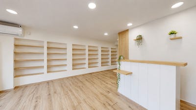 /international/fr/ustaritz-aquitaine-310108270168/