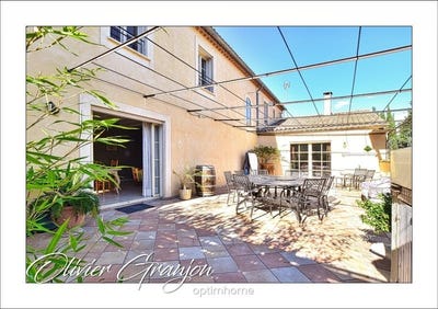 /international/fr/le-pouget-languedoc-roussillon-310119574324/