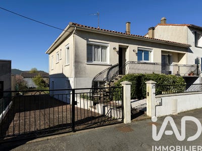 /international/fr/parthenay-charente-310108045847/