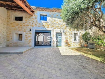 /international/fr/chateaurenard-provence-alpes-cote-d-azur-310099951398/