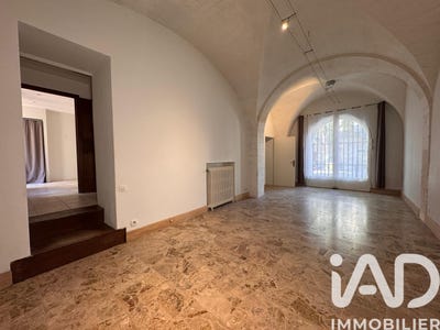 /international/fr/villeneuve-les-avignon-languedoc-roussillon-310108429210/