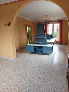 /international/fr/savigne-l-eveque-pays-de-la-loire-310108052382/
