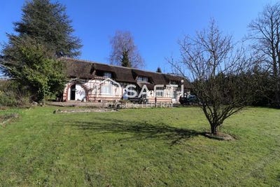 /international/fr/doullens-picardie-310106359158/