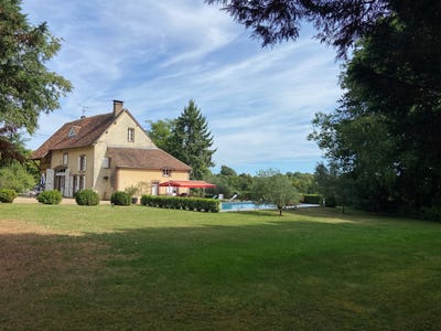 /international/fr/toucy-burgundy-310107979487/