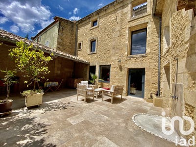 /international/fr/castillon-du-gard-languedoc-roussillon-310101283324/