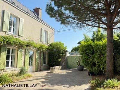 /international/fr/orleans-centre-val-de-loire-310100661116/