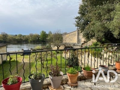 /international/fr/castillon-la-bataille-aquitaine-310108924465/