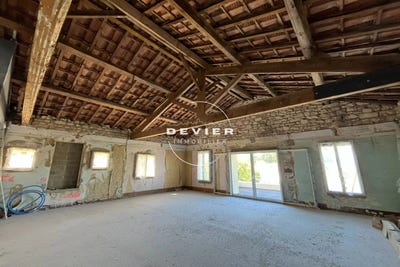 /international/fr/saint-drezery-languedoc-roussillon-310099620874/