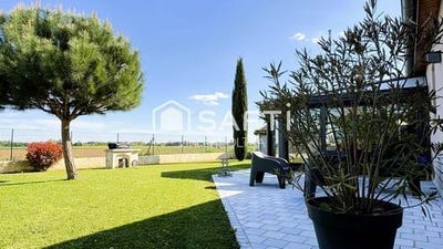 /international/fr/beaune-burgundy-310107473131/
