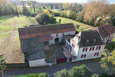 /international/fr/mont-aquitaine-310107219177/