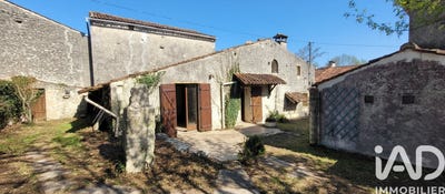 /international/fr/varaize-charente-310107245704/
