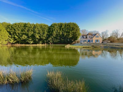 /international/fr/escolives-sainte-camille-burgundy-310097924720/?lang=zh-cn