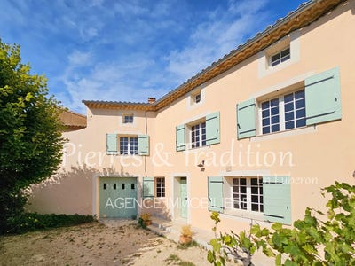 /international/fr/saint-saturnin-les-apt-provence-alpes-cote-d-azur-120094614289/