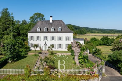 /international/fr/sauveterre-de-bearn-aquitaine-310108466341/
