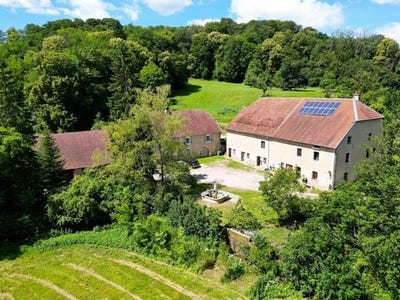 /international/fr/vellechevreux-et-courbenans-franche-comte-310108995831/