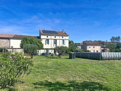 /international/fr/pierrerue-provence-alpes-cote-d-azur-310108418105/