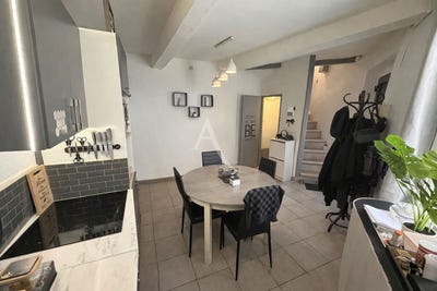 /international/fr/pomerols-languedoc-roussillon-310108244779/