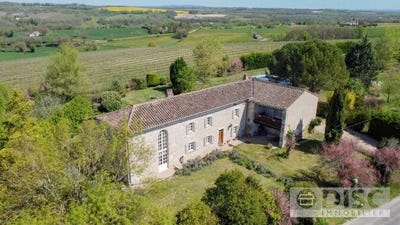 /international/fr/vieux-centre-val-de-loire-310107474465/