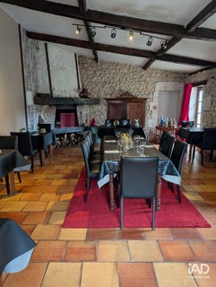 /international/fr/saint-aigulin-charente-310105988880/