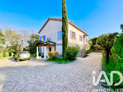 /international/fr/vezenobres-languedoc-roussillon-310107294824/