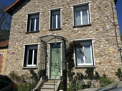 /international/fr/saint-cheron-ile-de-france-310098904761/