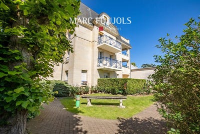 /international/fr/chantilly-picardie-310108316156/