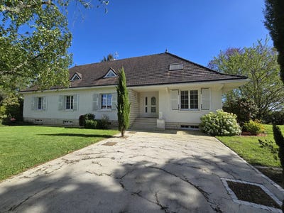 /international/fr/le-boupere-pays-de-la-loire-310099614618/