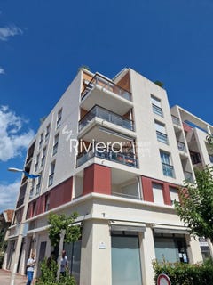 /international/fr/cavalaire-sur-mer-provence-alpes-cote-d-azur-120088715244/