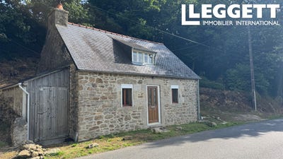 /international/fr/kergrist-moelou-brittany-310102235246/