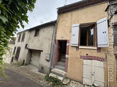 /international/fr/joigny-burgundy-310108565008/