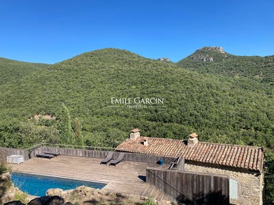 /international/fr/saint-hippolyte-du-fort-languedoc-roussillon-310105719877/