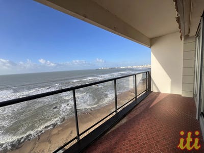 /international/fr/les-sables-d-olonne-pays-de-la-loire-120090694347/