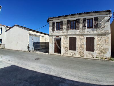 /international/fr/saint-jean-d-angle-charente-310107702377/