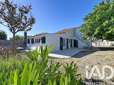 /international/fr/la-couarde-sur-mer-charente-310108127405/