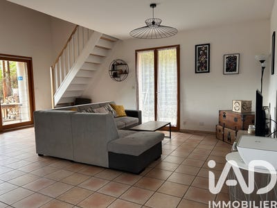 /international/fr/saint-marcellin-provence-alpes-cote-d-azur-310105379943/