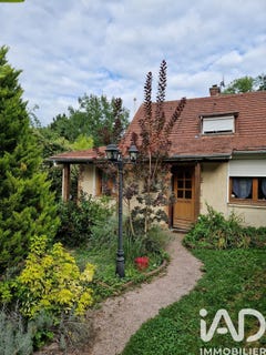 /international/fr/coucy-le-chateau-auffrique-picardie-310106049636/