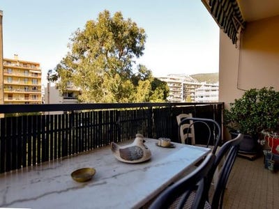 /international/fr/toulon-provence-alpes-cote-d-azur-120097096116/