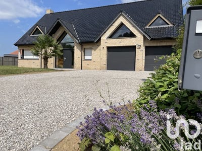 /international/fr/caestre-calais-310099679742/