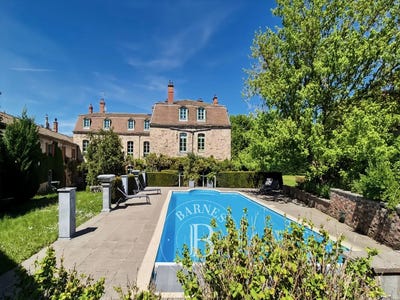/international/fr/ambert-auvergne-310105105051/