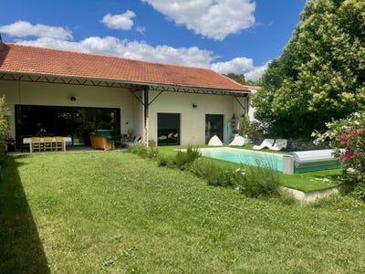 /international/fr/saint-chaptes-languedoc-roussillon-310107625857/