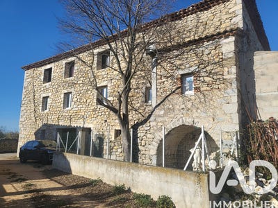 /international/fr/lussan-languedoc-roussillon-310104829496/