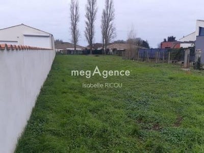 /international/fr/saint-laurent-de-la-pree-charente-310104892676/