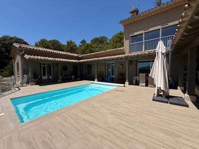 /international/fr/limoux-languedoc-roussillon-310104471150/