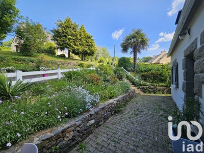 /international/fr/plourin-les-morlaix-brittany-310099780580/