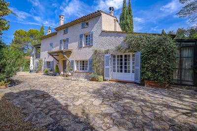 /international/fr/mougins-hh-15863816-mougins-provence-alpes-cote-d-azur-310101131449/?lang=zh-cn
