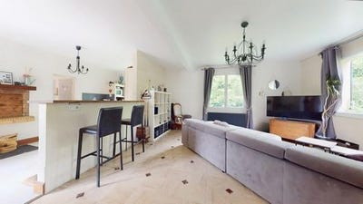 /international/fr/fronsac-aquitaine-310106054346/